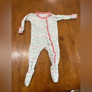 Kickee Pants 3-6m girls ruffle footie